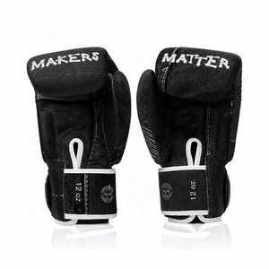 นวมชกมวย Fairtex คุณภาพพรีเมียม ระบายอากาศได้ดี ปรับขนาดได้ ไม่ลื่น จับกระชับมือ น้ำหนักเบา เหมาะสำหรับฝึกซ้อมและแข่งขัน - Product Image 5
