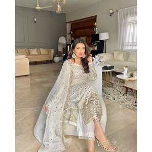 Ensemble haut et bas pour femme avec Dupatta pour fête - Product Image 2