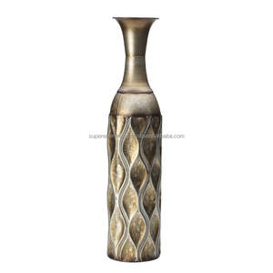 Vase à fleurs en métal finition royale pour une décoration élégante de la maison, table de salon, style d'intérieur, centre de table floral décoratif - Product Image 3