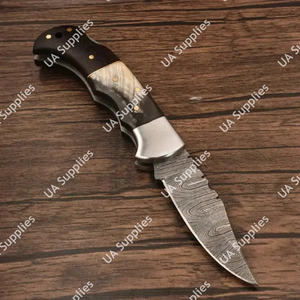 Couteau pliant élégant à lame Damas, manche en corne de taureau et bois de rose, Premium EDC, pour camping, chasse, tactique, professionnel, vente en gros, OEM - Product Image 4