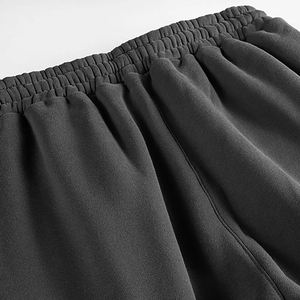 กางเกงวอร์มขาบานผ้าฟลีซหนานุ่มพิมพ์โลโก้ตามสั่ง สำหรับชมรมนักเรียน/นักศึกษา มีซับใน ทรงสแต็ค สีผสมตามสั่ง กางเกงวอร์มเปล่า - Product Image 4