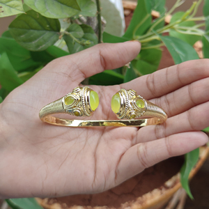 กำไลข้อมือเปิดปรับได้ชุบทอง 18k ทองเหลืองแท้ ประดับหยกเพรนไนต์และแคลซิโดนี ดีไซน์คลาสสิกสำหรับงานหมั้น ขายดี - Product Image 3