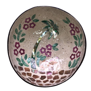 Vente en gros de bols en noix de coco gravés, durables, modernes, uniques, artisanaux, polis, écologiques, de qualité supérieure, pour l'art d'intérieur - Product Image 1