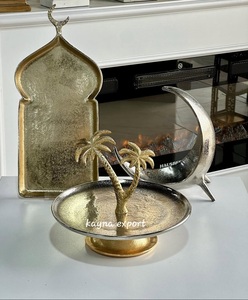 Support à gâteau en métal fait main à 2 niveaux avec motif palmier, finition dorée, plateau de service multi-niveaux, vaisselle décorative pour la maison - Product Image 5