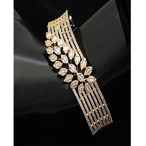 Bracelets de créateur en moissanite blanche plaquée or de qualité supérieure, ouvrables, pour mariage, fiançailles, soirée, pour femmes - Product Image 1