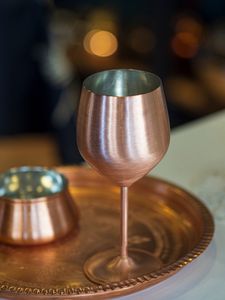 Verre à vin en cuivre martelé de grande qualité, fait main, qualité supérieure, écologique, design classique, vaisselle ayurvédique pour la santé - Product Image 3