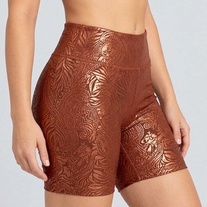 Shorts de pole dance pour femmes avec grip sécurisé, tissu respirant, extensible et flexible, coupe confortable et durable pour l'entraînement quotidien - Product Image 6