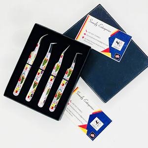 Pinzas para Pestañas de Acero Inoxidable Profesionales, Duraderas, Suaves y Precisas, de 10 mm, con Recubrimiento de Papel con Estampado de Árbol de Navidad - Product Image 6