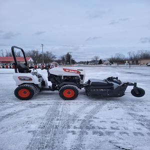 Tracteur à chenilles Bobcat AT450 4x4 en gros, moteur puissant, livraison rapide, prêt à être expédié, qualité supérieure, comprenant boîte de vitesses et pompe - Product Image 2