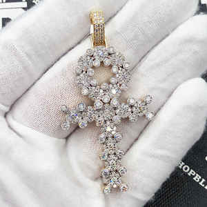 Collier pendentif hip-hop haut de gamme de qualité supérieure, entièrement serti de diamants, avec micro-pavé de moissanite, bijoux rap pour hommes, idéal pour les soirées - Product Image 5