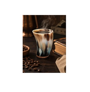 Verre à shot en corne de buffle naturelle, fait main, rustique, pour bar, produit de service de boissons traditionnel - Product Image 1