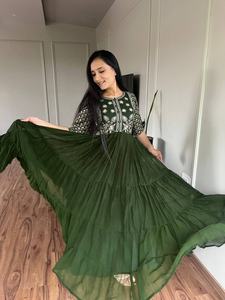 Última Moda India, Vestidos Largos, Salwar Kameez, Kurtis, Estilo Anarkali, Traje Listo para Usar de Georgette Sintética Pesada para Bodas Especiales - Product Image 4