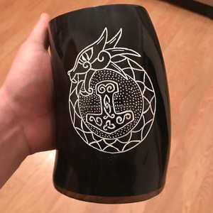 Tasse en corne sculptée pour boire de l'eau de la bière Viking Horn Tankard Horn for Home Hotel From India - Product Image 2