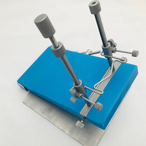 Herramienta Veterinaria para Odontología Animal: Abrebocas Oral para Conejos/Roedores, para Mesa de Veterinaria, para Animales Pequeños y de Granja - Product Image 1