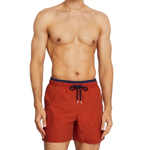 Shorts de bain pour hommes de haute qualité, écologiques, couleur unie, commande en gros, personnalisables, séchage rapide, respirants, anti-UV, 100% polyester - Product Image 1