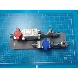 AMAT PF2W720T-04-27 + INA-24-63-P4RD + INA-24-59-04BU ชุดเซ็นเซอร์วัดการไหลแบบดิจิตอล ใช้ตามสภาพเดิม อุปกรณ์เซมิคอนดักเตอร์รุ่นเก่า P - Product Image 6