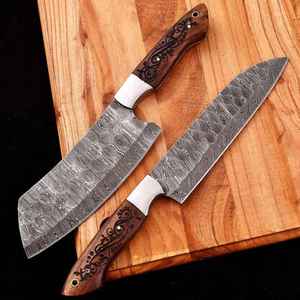 Ensemble de couteaux de cuisine en acier Damas sur mesure, 2 pièces, couteau de chef et hachoir forgés à la main avec manche en bois sculpté, gravé professionnellement - Product Image 6