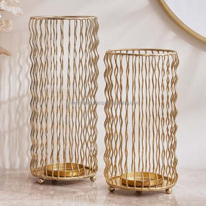 Meilleure décoration de table de Noël vient d'être lancée Porte-bougie en métal en fil de zigzag doré pour les fêtes de mariage du Ramadan Bas - Product Image 2