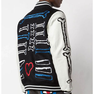 เสื้อแจ็คเก็ตเบสบอลแบบวาร์ซิตี้สำหรับผู้ชาย ผ้าวูลผสม  พร้อมปักอักษร  สำหรับฤดูหนาว  รับทำโลโก้ตามแบบที่กำหนดเอง  พร้อมบริการพิมพ์โลโก้และออกแบบตามสั่ง  OEM - Product Image 4