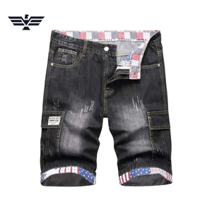 Shorts en jean noir pour homme, coupe droite, cargo, taille mi-haute, légèrement déchirés, style décontracté d'été, en polyester/coton respirant, tricoté 300g - Product Image 1