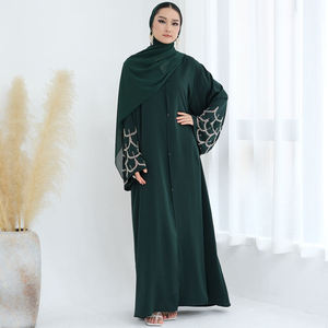 Abaya vert foncé perlée à manches longues, maxi kaftan boutonné devant, coupe ample, robe musulmane pour femme, Aïd Ramadan - Product Image 1