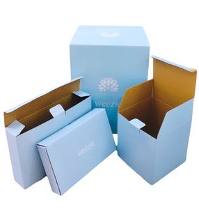 Boîte cadeau auto-érectible en carton ondulé 3 couches, luxueuse, protégée contre les UV, motif personnalisé, matériaux recyclés, emballage pour - Product Image 1