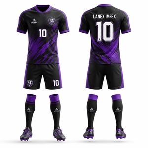 Conjunto de Uniforme de Fútbol Sublimado Personalizado con Camiseta, Pantalones Cortos y Calcetines, Color Negro y Morado, Cuello en V, Ropa Deportiva de Equipo con Nombre y Número - Product Image 5