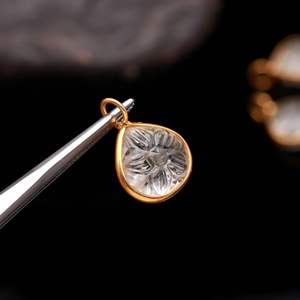 จี้หินควอตซ์คริสตัลธรรมชาติรูปดอกไม้แกะสลักด้วยมือ ประดับด้วยเงินแท้ 925 เหมาะสำหรับทำเครื่องประดับ - Product Image 4