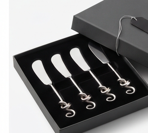 Juego de 4 cuchillos para queso de acero inoxidable con mango en espiral curvo, cuchillo para untar mantequilla para tabla de quesos - Product Image 6