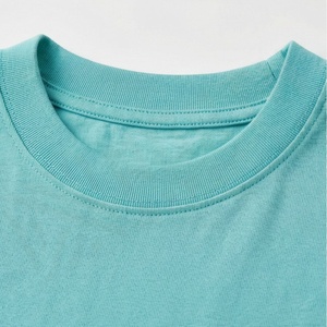 Camiseta de Satén de Poliéster para Mujer, Impresión de Logotipo Personalizado, Manga Corta, Líneas Boutique, Color Personalizado, Alta Calidad - Product Image 4