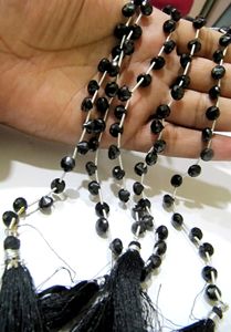 Perles de pierre précieuse spinelle noire naturelle, forme d'oignon, brin de 8 pouces - Product Image 2
