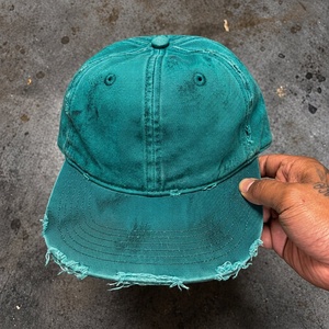 Casquette de papa en coton lavé à marque privée, bord effiloché, profil bas, sangle réglable pour les détaillants de vêtements - Product Image 5