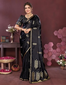 Sari Banarasi de Seda Satinada KV con Motivos Florales y Tejido Zari, con Blusa Sin Coser - Product Image 1