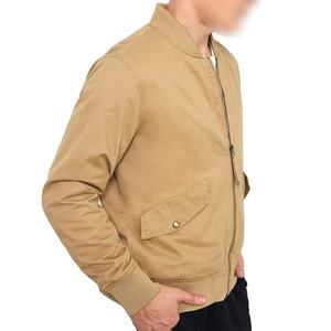 เสื้อแจ็คเก็ตบอมเบอร์ผู้ชายคุณภาพสูงราคาส่ง สวมใส่สบาย กันลม สำหรับผู้ใหญ่ บริการ OEM มีจำหน่าย โดย HI 2026 - Product Image 3