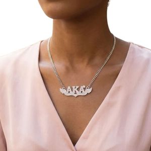Collier Pendentif Ailé Argenté Scintillant pour Femme, Bijou Tendance, Chaîne Élégante, Accessoire de Déclaration Étincelant, Cadeau Idéal pour Fête - Product Image 4