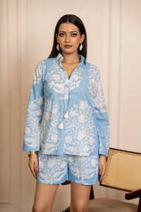 ชุดเซ็ตผ้าฝ้ายพิมพ์ลายดอกไม้สำหรับผู้หญิง |   เสื้อทูนิคคอปกพร้อมเชือกผูกพู่และกางเกงขาสั้นเข้าชุด |   ชุดลำลองสำหรับฤดูร้อนสำหรับผู้หญิง - Product Image 5