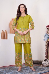 Ensemble de vêtements élégants en coton pur indien et pakistanais, imprimé numérique, séchage rapide, pour mariage et fêtes - Product Image 3