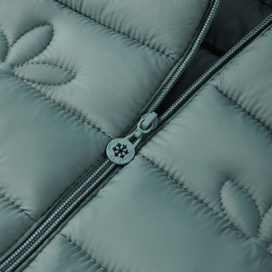 Haut à capuche gaufré ajusté et tendance, gilet sans manches léger, chaud et confortable pour le quotidien et les aventures en plein air - Product Image 6