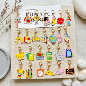 Porte-clés Émaillé Classique Personnalisé Échiquier en Stock, Pièces d'Échecs Rétro Roi, Cheval, Tour, Cadeau Jeu de Société - Product Image 3