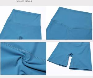 ชุดออกกำลังกายแบบ 2 ชิ้น เสื้อชั้นในกีฬาแบบไขว้หลังดีไซน์ใหม่ กางเกงขาสั้นยกกระชับสะโพก ชุดวิ่ง ชุดโยคะ - Product Image 5