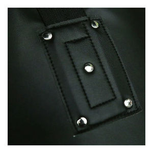 Sac de frappe de boxe professionnel en cuir véritable durable avec sangle réglable en polyester et design pliable - Équipement d'entraînement tendance - Product Image 2