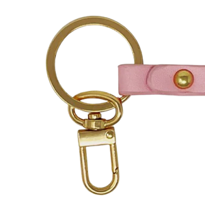 AKA Open Plate Charm Llavero y Colgante para Bolso en Tono Oro Rosa y Verde con Diseño de Letras Alpha Kappa Alpha, de Moda - Product Image 3