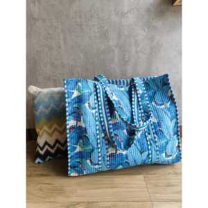Bolso Tote de Algodón Acolchado Hecho a Mano en India – Bolso de Hombro para Mujer con Estampado Floral Azul - Product Image 3