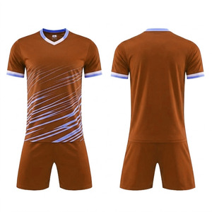 Tenue de football à prix abordable, style décontracté, dernière conception, vente en gros, prix compétitif, uniforme de football le plus vendu - Product Image 4
