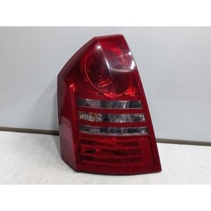 300 Luces Traseras Usadas Izquierdas 04806371AB - Product Image 2