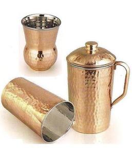 Ensemble de carafes en cuivre pour une expérience de cadeaustice raffinée, ensemble de service d'eau en métal avec verres, vaisselle de cuisine durable et réutilisable - Product Image 1