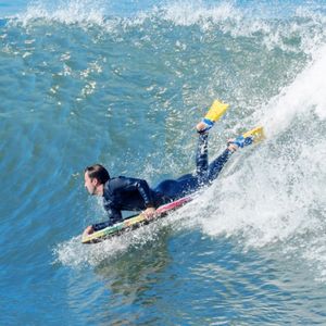 Bodyboard Multicolore da 41 Pollici con Tavola Leggera in XPE, Fondo in HDPE e Anima in EPS - Product Image 2