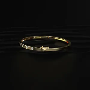 Elegante Brazalete de Diamantes Cultivados en Laboratorio, Color E, Claridad VVS-VS, Certificado IGI, Chapado en Oro de 10/14/18 Quilates, Moderno para Mujer - Product Image 4