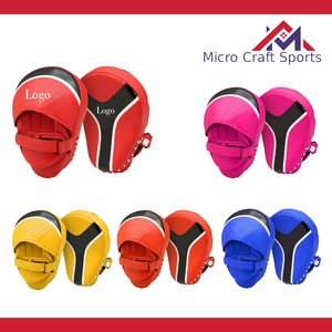 Professional Equip of Boxing Mitt Focus Pad Leather Focus Pad Custom Boxing Training Martial Arts Focus Mitts Quality Pakistan - Product Image 2