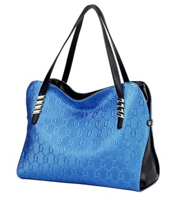 กระเป๋าถือสะพายไหล่แฟชั่นหรูหราสำหรับผู้หญิง OEM ขายส่ง กระเป๋าถือสั่งทำพิเศษ กระเป๋าโท้ทสำหรับสุภาพสตรี ทำจากหนังวัวแท้ - Product Image 5